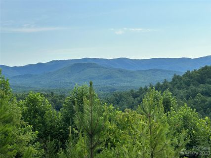 643 Woodgate Drive active home in South Mountain Peaks, Bostic, NC