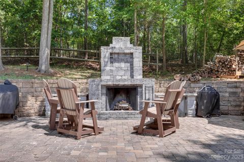 19 Woodvine Lane