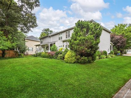 13 Willowick Drive sold home in Willoughby Run, Asheville, NC