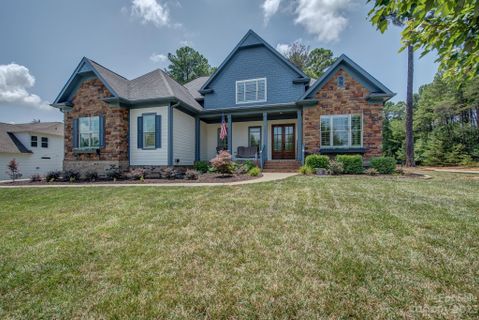 3406 Stags Leap Way