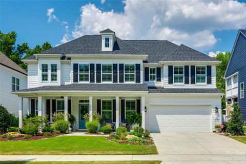 Previously sold for $835,500