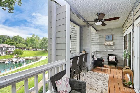 205 Northwest Drive 38