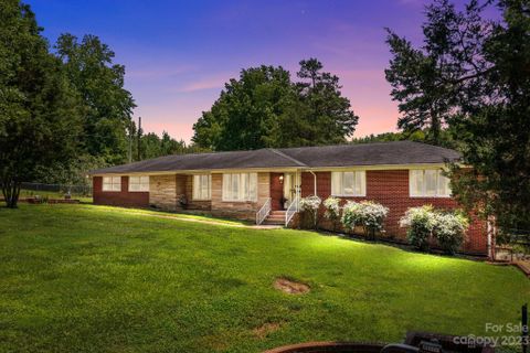 308 Holt Road sold home in Clover Fork Acres, Albemarle, NC