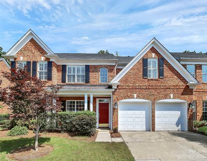 218 Robinlynn Road sold home in Avington, Matthews, NC