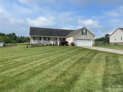 4414 Frank Dellinger Lane sold home in Reynolds Estate, Maiden, NC