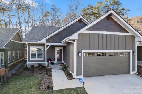 2 Cozy Cottage Way 38