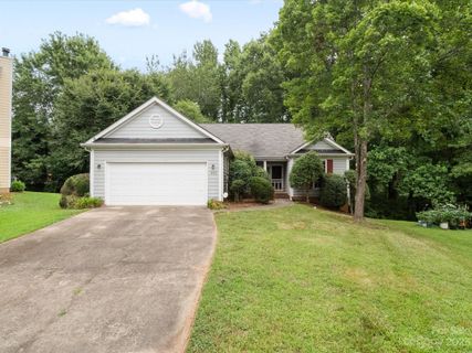 8301 Houndstooth Drive sold home in Morris Village, Charlotte, NC
