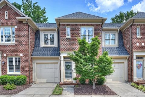 985 Park Slope Drive sold home in Hillside West, Charlotte, NC