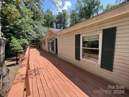 15 Hogan View Drive sold home in Northside Estates, Asheville, NC