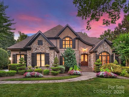 14800 Sydenham Court