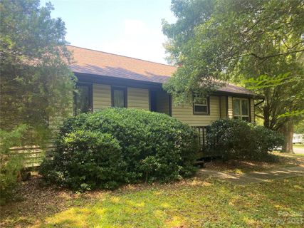 10002 Mountain Apple Drive