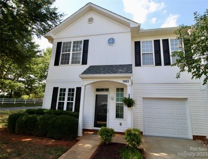1903 Bellflower Drive sold home in Glenridge Townhomes, Fort Mill, SC