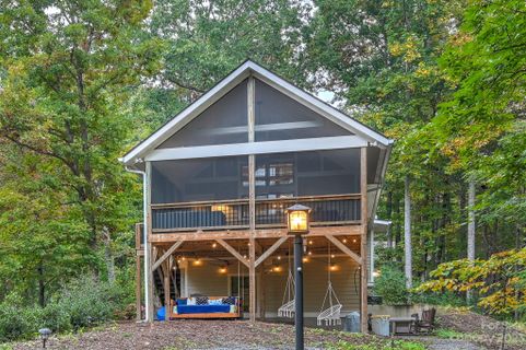 287 Chapel Point Road sold home in LUREWOODS, Lake Lure, NC
