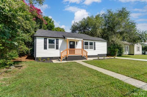 1310 Poston Circle
