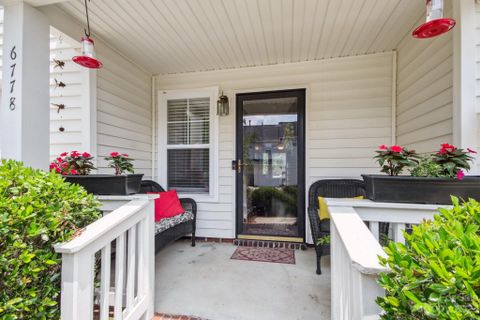 6778 Vlosi Drive sold home in Carmel Heights, Charlotte, NC