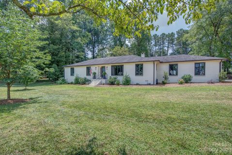102 Belwood Drive