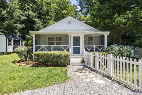 20 Moore Circle