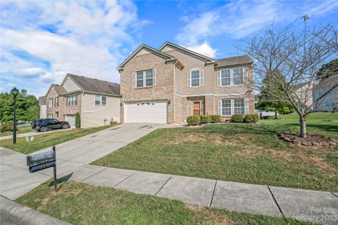 3339 Aldwych Way sold home in Weston Woods, Charlotte, NC
