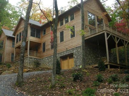 542 Peace Lane