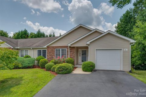 49 N Woodridge View Court sold home in Haywood Townes, Hendersonville, NC