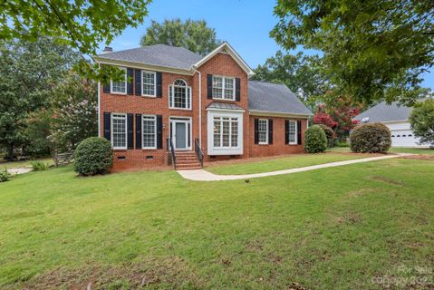 2128 Redwood Drive