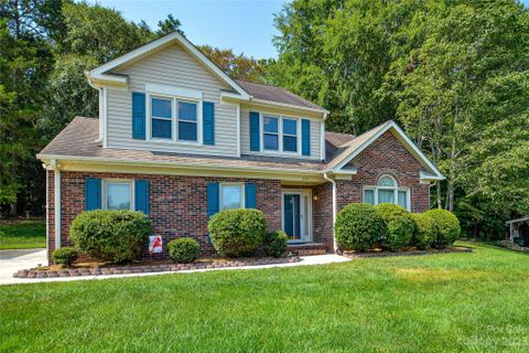 228 Edgewater Drive sold home in Hidden Pond, Concord, NC