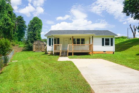 845 8th Street Place sold home in Eastridge, Hickory, NC
