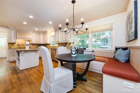 3201 Cloverfield Road