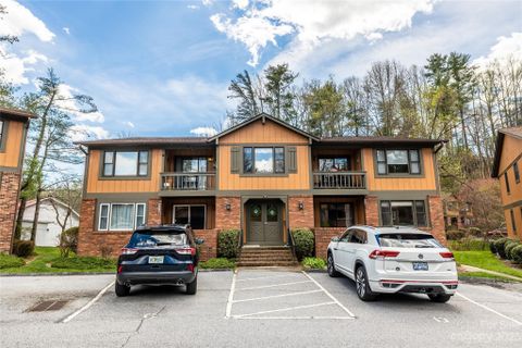 1743 Haywood Manor Road B sold home in Haywood Manor, Hendersonville, NC