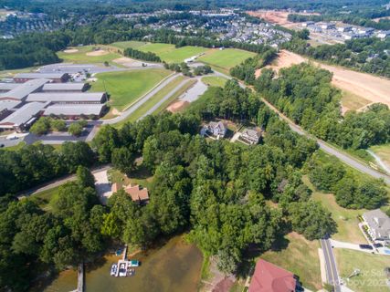268 Wilson Lake Road sold home in Mooresville Station, Mooresville, NC