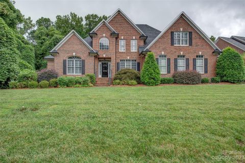 3724 Sand Wedge Drive sold home in Fairfield At The Club, Gastonia, NC