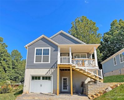 1100 Blueview Drive