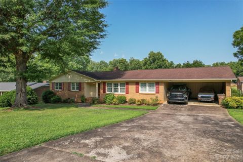1218 Westwood Drive sold home in Westwood Heights, Shelby, NC