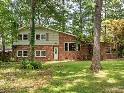 524 Pineland Road