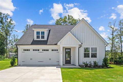 114 Morningside Loop