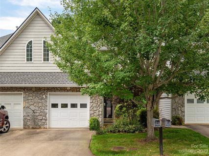 14 Willowick Drive sold home in Willoughby Run, Asheville, NC