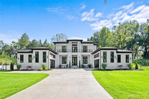 8610 Arbor Oaks Circle sold home in Arbor Oaks, Concord, NC