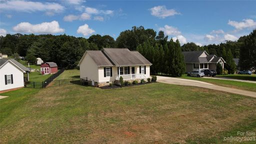 204 Periwinkle Street sold home in Highland View, Lincolnton, NC
