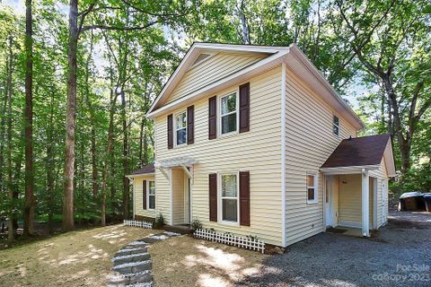 615 Teresa Circle
