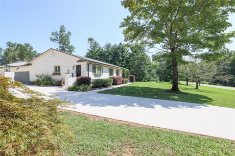 25 Bowen Drive sold home in Branch Woods, Belmont, NC