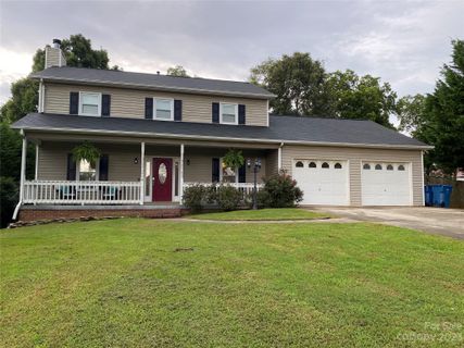 4 Hunters Creek Lane sold home in Hunters Creek, Granite Falls, NC
