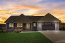 111 Maple Knoll Drive sold home in Hendersonville, SC