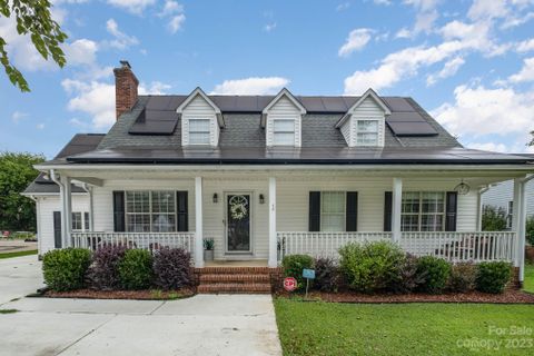 3638 Farm Lake Drive sold home in Parkview, Concord, NC