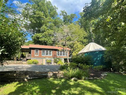 125 Summer Haven Road sold home in Summer Haven, Swannanoa, NC
