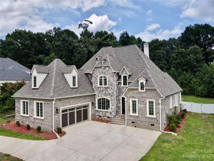 4016 Wild Nursery Court sold home in Preston Forest, Charlotte, NC