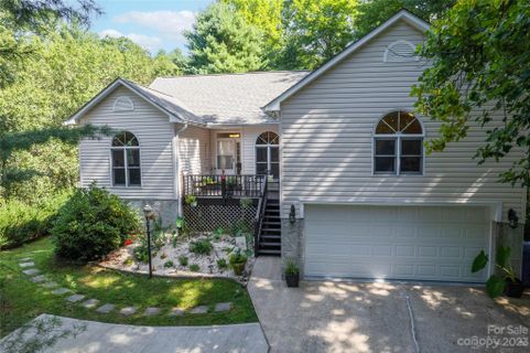 15 Autumn Glen Court