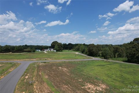 1030 Rolling Meadows Drive sold home in Rolling Meadows, Mooresville, NC