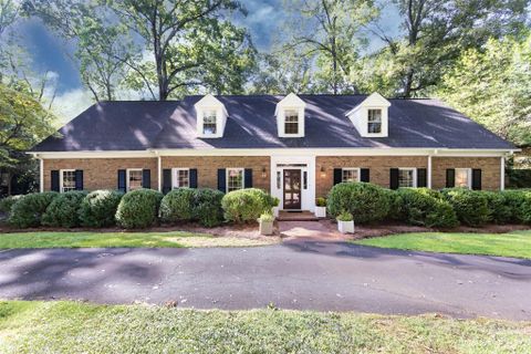 2411 Lemon Tree Lane