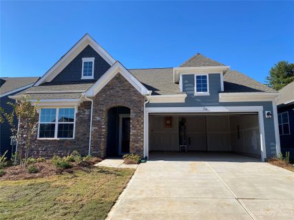 156 White Apple Way BF5 65