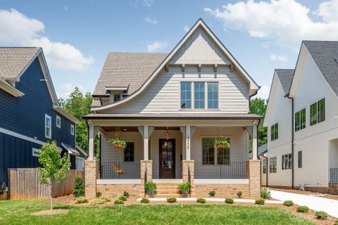 2905 Attaberry Drive